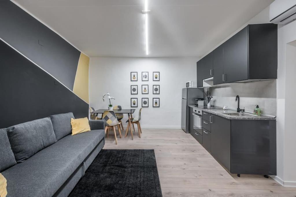 Ab Plus - Via San Felice 6 Болонья Экстерьер фото